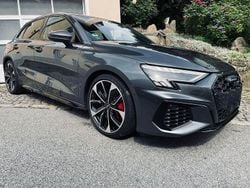 Grau Gebraucht 2023 Audi S3 Ambiente Limousine | 37.690 € (Guter Preis)