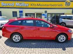 Engine red Neu 2025 Hyundai i30 Comfort Kombi | 19.995 € (Guter Preis)