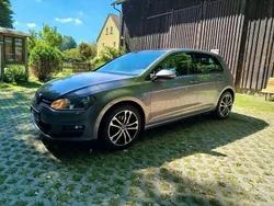 Grau Gebraucht 2013 VW Golf VII Comfortline Limousine | 8.800 € (Fairer Preis)