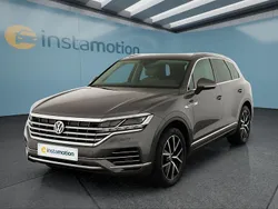 Grau Gebraucht 2020 VW Touareg SUV | 40.799 € (Fairer Preis)