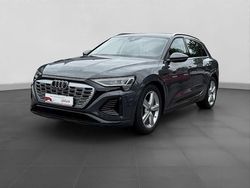 Magnetgrau Gebraucht 2024 Audi Q8 e-tron S-Line SUV | 52.780 € (Superpreis)