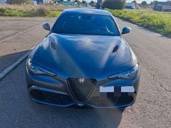 Grau Gebraucht 2017 Alfa Romeo Giulia Quadrifoglio Limousine | 55.000 € (Teuer)