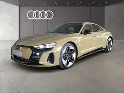 Taktikgrün metallic Gebraucht 2023 Audi e-tron GT quattro Ambiente Limousine | 77.870 € (Teuer)