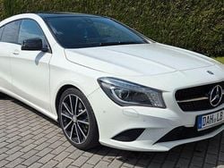Weiß Gebraucht 2016 Mercedes CLA250 Shooting Brake Kombi | 14.099 € (Superpreis)