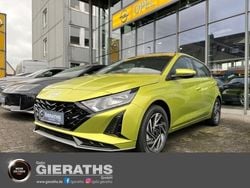 Gelb Gebraucht 2024 Hyundai i20 Trend Limousine | 18.390 € (Guter Preis)