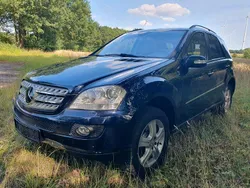 Blau Gebraucht 2006 Mercedes ML420 SUV | 13.500 €