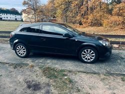 Schwarz Gebraucht 2008 Opel Astra GTC OPC Coupé | 2.250 € (Etwas zu teuer)