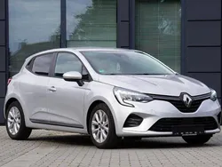Grau Gebraucht 2020 Renault Clio V Experience Kleinwagen | 12.450 € (Fairer Preis)