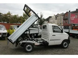 Weiß Neu 2025 Piaggio Porter SUV | 27.990 € (Fairer Preis)