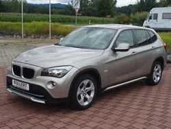 Silber Gebraucht 2011 BMW X1 Sport Line SUV | 12.650 € (Fairer Preis)