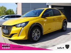 Gelb Gebraucht 2023 Peugeot e-208 Allure Kleinwagen | 24.850 € (Fairer Preis)