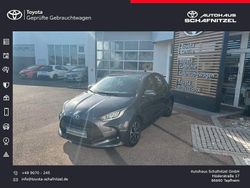 Marlingrau metallic Gebraucht 2022 Toyota Yaris Hybrid Basis Limousine | 19.900 € (Fairer Preis)