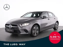 Grau metalliclack mountaingrau Gebraucht 2022 Mercedes A250 Style Limousine | 24.885 € (Guter Preis)