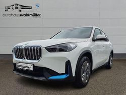 Weiß Gebraucht 2023 BMW iX1 Performance SUV | 38.511 € (Fairer Preis)