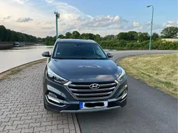 Grau Gebraucht 2017 Hyundai Tucson SUV | 15.300 €