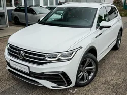Weiß Gebraucht 2024 VW Tiguan Allspace R-line SUV | 44.999 € (Fairer Preis)