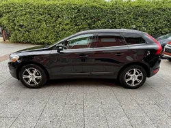 Schwarz Gebraucht 2011 Volvo XC60 Summum SUV | 8.980 € (Guter Preis)