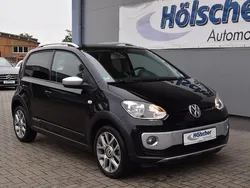 Schwarz Gebraucht 2014 VW up! Kleinwagen | 8.999 € (Etwas zu teuer)
