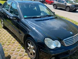 Schwarz Gebraucht 2004 Mercedes C180 Classic Limousine | 2.200 € (Guter Preis)
