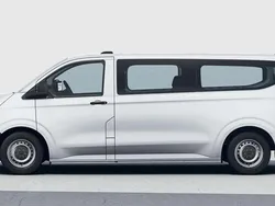 Light grey metallic Neu 2024 VW T7 Van | 42.957 €