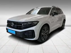 0q pure white Gebraucht 2023 VW Touareg R-line SUV | 76.889 € (Teuer)