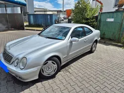 Silber Gebraucht 2001 Mercedes CLK200 Avantgarde Coupé | 2.200 € (Fairer Preis)
