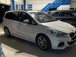 Weiß Gebraucht 2016 BMW 218 M Sport Kombi | 16.500 € (Teuer)