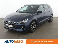 Blau Gebraucht 2017 Hyundai i30 Intro Edition Limousine | 11.590 € (Fairer Preis)