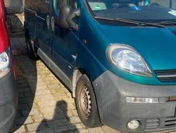 Grün Gebraucht 2006 Opel Vivaro Van | 5.600 €