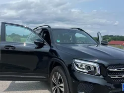 Schwarz Gebraucht 2022 Mercedes GLB200 SUV | 39.000 € (Etwas zu teuer)