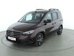 Rot Gebraucht 2022 Mercedes T180 Progressive Van / Kleinbus | 24.940 € (Guter Preis)