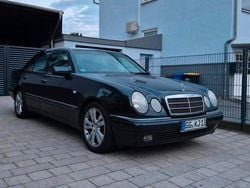 Gebraucht 1998 Mercedes E240 Elegance Limousine | 5.999 € (Etwas zu teuer)