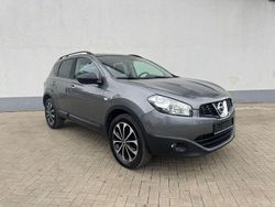 Grau Gebraucht 2014 Nissan Qashqai Visia SUV | 5.900 € (Fairer Preis)