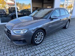Grau Gebraucht 2020 Audi A4 Kombi | 19.999 € (Guter Preis)