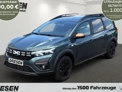 Gruen Neu 2025 Dacia Jogger Extreme Kombi | 28.345 € (Fairer Preis)