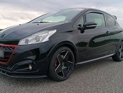 Schwarz Gebraucht 2017 Peugeot 208 GTi Kleinwagen | 7.750 € (Fairer Preis)