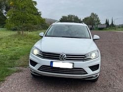 Weiß Gebraucht 2015 VW Touareg Exclusive SUV | 18.300 € (Superpreis)