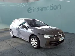 Grau Gebraucht 2024 VW Golf VIII Edition Limousine | 31.100 € (Fairer Preis)