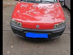 Rot Gebraucht 2002 Fiat Punto Kleinwagen | 1.000 € (Guter Preis)