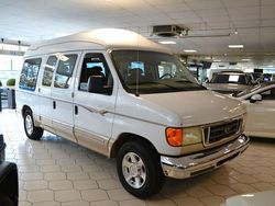 Weiß Gebraucht 2005 Ford V8 Van | 18.900 €