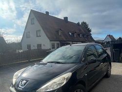 Schwarz Gebraucht 2010 Peugeot 206 Limousine | 2.500 € (Etwas zu teuer)
