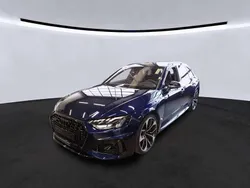 Navarrablau metallic Gebraucht 2024 Audi RS4 Ambiente Kombi | 79.910 €