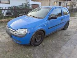 Blau Gebraucht 2002 Opel Corsa Kleinwagen | 650 € (Fairer Preis)