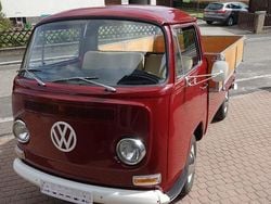 Rot Gebraucht 1968 VW T2 Van | 28.000 €