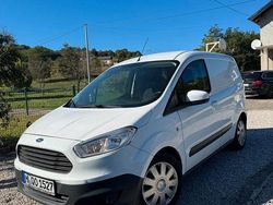Weiß Gebraucht 2014 Ford Courier Van / Kleinbus | 5.000 € (Superpreis)