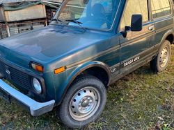 Grün Gebraucht 2008 Lada niva SUV | 6.000 € (Etwas zu teuer)