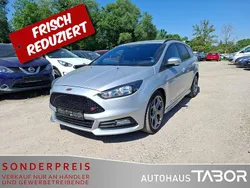 Polarsilber metallic Gebraucht 2016 Ford Focus ST Kombi | 12.385 € (Superpreis)