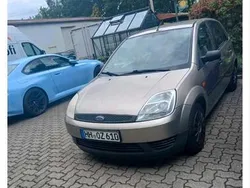 Grau Gebraucht 2004 Ford Fiesta RS Kleinwagen | 999 €