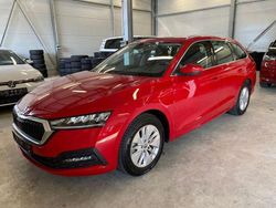 Velvetrot metallic Gebraucht 2022 Skoda Octavia Ambition Kombi | 22.900 € (Guter Preis)