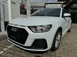 Gletscherweiß metallic Gebraucht 2024 Audi A1 Sportback Advanced Plus Kleinwagen | 24.950 € (Fairer Preis)